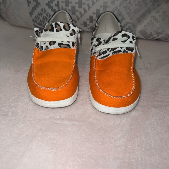 Orange, cheetah print & sparkly black slip ons. - Picture 4 of 7